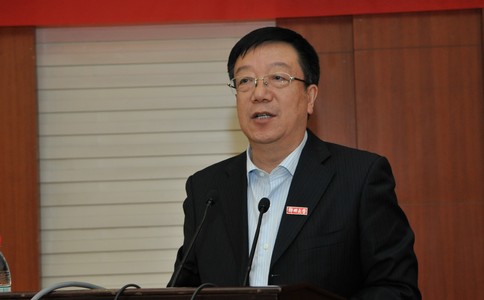 教务处负责同志汇报了郑州大学承担子项目的情况并做开题报告